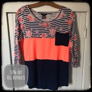 📣SOLD Rue21 Floral And Stripe Long Sleeve Tee XS EUC